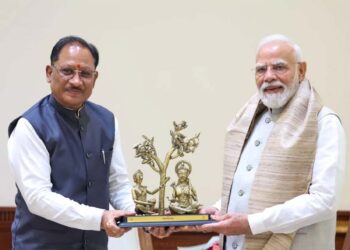 PM मोदी और CM साय की बैठक, बस्तर विजन रोडमैप पर बनी रणनीति