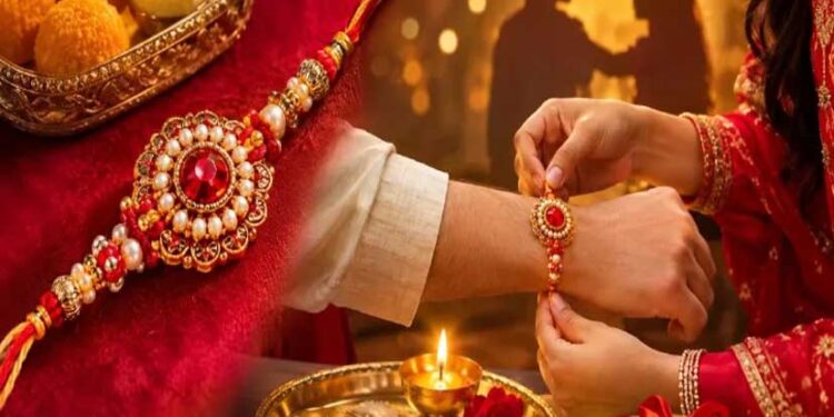 आज रक्षाबंधन पर नहीं रहेगा भद्रा का साया, जानें राखी बांधने का शुभ समय