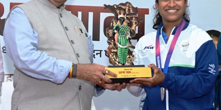 कॉमनवेल्थ रजत पदक विजेता ज्ञानेश्वरी यादव का सम्मान, उप मुख्यमंत्री अरुण साव बोले- युवा लें प्रेरणा, खेलों का बनेगा बेहतर माहौल