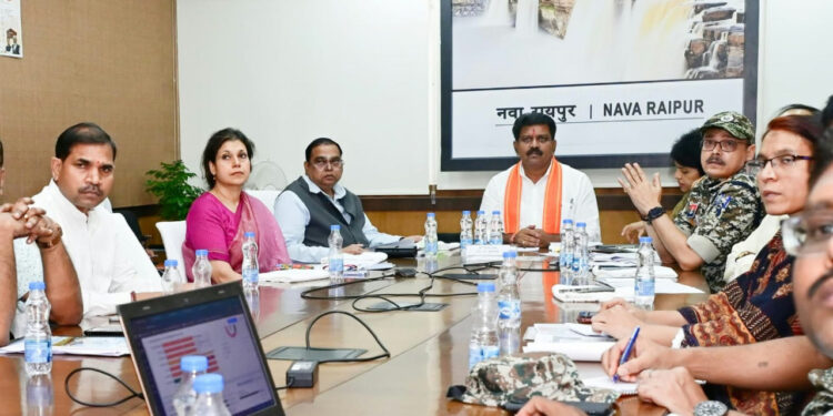 नक्सल प्रकरणों की वापसी के लिए प्रक्रिया में तेजी लाएं, 15 दिनों में जिला स्तरीय समितियों की बैठक करें – उप मुख्यमंत्री विजय शर्मा