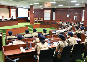 एक्शन मोड में डिप्टी CM, पुलिस अधिकारियों को दिए सख्ती बरतने के निर्देश
