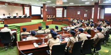 एक्शन मोड में डिप्टी CM, पुलिस अधिकारियों को दिए सख्ती बरतने के निर्देश